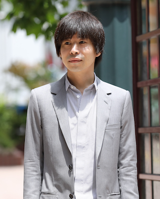 弁護士　高木啓成